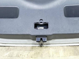 замок багажника Hyundai i30 1 поколение 2010, 1.6 л., CRDi, дизель, 6МКПП, серебристый, хетчбэк 5 дв., передний привод, 812302L000