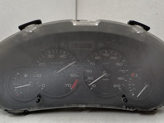 щиток приборов (приборная панель) Peugeot 206 1 поколение 2002, 1.4 л., i, KFV (TU3JP), бензин, 5МКПП, зелёный, хетчбэк 5 дв., передний привод, 9645096180