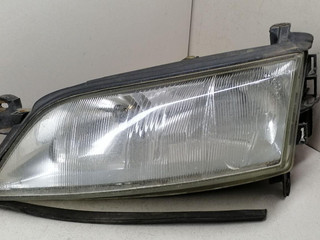 фара левая Opel Vectra B 1998, 1.6 л., i, X 16 XEL, бензин, 5МКПП, зеленый, универсал, передний привод, 88201726