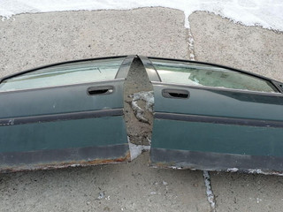 дверь передняя правая Opel Vectra B 1998, 1.6 л., i, X 16 XEL, бензин, 5МКПП, зеленый, универсал, передний привод, JUR158763