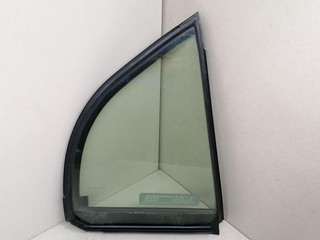 форточка задняя правая Honda Civic 7 поколение [рестайлинг] 2004, 1.3 л., LDA1, бензин, 5МКПП, серебристый, седан, передний привод, AS-2