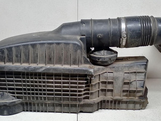 корпус воздушного фильтра Renault Laguna 1 поколение 1997, 2.2 л., DT, G8T 792, дизель, 5МКПП, синий, универсал, передний привод, 7700865256F, 7700867575