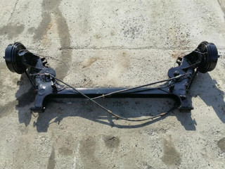 балка подвески задняя Daewoo Lanos T100 1998, 1.3 л., MPI, A13SMS, бензин, 5МКПП, зелёный, хетчбэк 3 дв., передний привод, 96219577