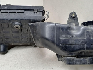 корпус воздушного фильтра Mitsubishi Sigma 1 поколение 1994, 3.0 л., i, 6G72 (DOHC 24V), бензин, 5МКПП, серый металлик, седан, передний привод, MD160794