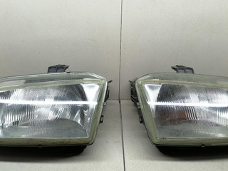 Фара передняя (комплект) Renault Megane 1 поколение LA0E 1996, 1.4 л., i, E7J 764, бензин, 5МКПП, синий, седан, передний привод, 260101792R, 260605784R, 7701040684, 7701040685