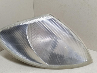 поворотник правый Renault Megane 1 поколение LA0E 1996, 1.4 л., i, E7J 764, бензин, 5МКПП, синий, седан, передний привод, 7700831467