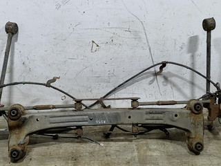 балка подвески задняя Hyundai Tucson 1 поколение 2006, 2.0 л., CRDi, дизель, АКПП, чёрный, внедорожник 5 дв., передний привод, 626052E100, 552202E110, 552102E100, 551102E101, S5841139600, 527102E100, 527502E000, 527602E000