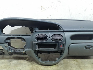 панель передняя салона (торпедо) Renault Megane 1 поколение LA0E 1996, 1.4 л., i, E7J 764, бензин, 5МКПП, синий, седан, передний привод, 7700426534, 7700428637, 7700437737