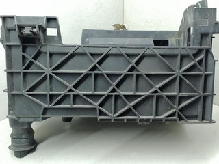 полка аккумулятора Renault Laguna 3 поколение 2007, 2.0 л., DCi, M9R 802, дизель, 6МКПП, голубой, хетчбэк 5 дв., 244460001R, 244940001R