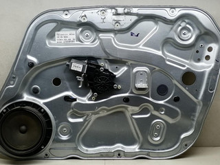 стеклоподъемник электрический передний правый Hyundai i30 1 поколение 2010, 1.6 л., CRDi, дизель, 6МКПП, серебристый, хетчбэк 5 дв., передний привод, 81320-2L020, 82480-2R000, 5602333, 82460-2R000, 0130822543