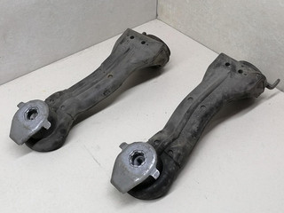 Кронштейн балки Renault Laguna 3 поколение 2007, 2.0 л., DCi, M9R 802, дизель, 6МКПП, голубой, хетчбэк 5 дв., 543170002N-BH, 543170001N-BH