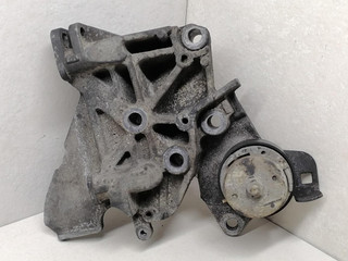 кронштейн двигателя Renault Laguna 1 поколение 1997, 2.2 л., DT, G8T 792, дизель, 5МКПП, синий, универсал, передний привод, 7700.852051