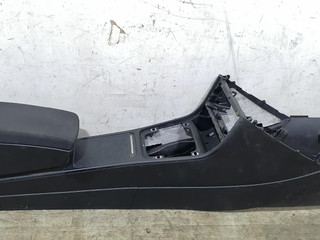 подлокотник Volkswagen Passat B6 2008, 2.0 л., TDi, CBAB, дизель, 6МКПП, серебристый, универсал, 3C0864207M