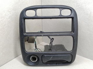 рамка под магнитолу Hyundai Accent 1 поколение (X3) [рестайлинг] 1997, 1.3 л., i, бензин, 5МКПП, синий, хетчбэк 3 дв., передний привод, 8455022000
