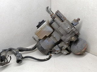 блок ABS Mitsubishi Sigma 1 поколение 1994, 3.0 л., i, 6G72 (DOHC 24V), бензин, 5МКПП, серый металлик, седан, передний привод, MB858378