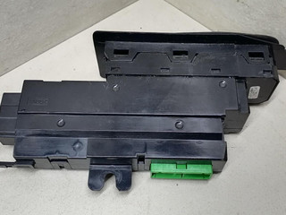 кнопка стеклоподъемника двери передней правой Volvo S60 1 поколение 2001, 2.4 л., B 5244 T3, бензин, АКПП, черный, седан, передний привод
