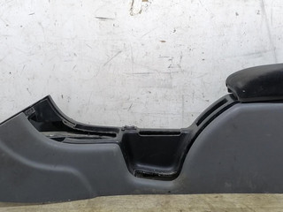 подлокотник Renault Laguna 1 поколение B56A/B 1994, 1.8 л., mono, бензин, 5МКПП, хетчбэк 5 дв., передний привод