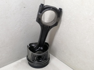 поршень Renault Laguna 1 поколение 1997, 2.2 л., DT, G8T 792, дизель, 5МКПП, синий, универсал, передний привод