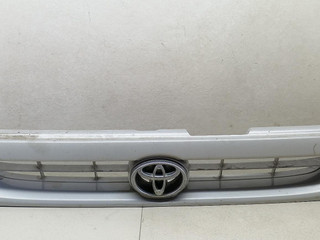решетка радиатора Toyota Corolla 7 поколение (E100) EE101 1996, 1.3 л., 4E-FE, бензин, хетчбэк 3 дв., 53101-1A120