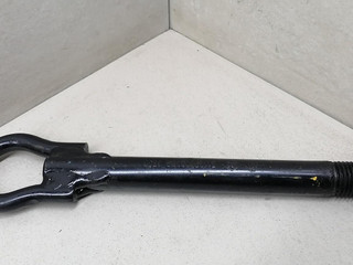 крюк буксировочный Renault Laguna 3 поколение 2007, 2.0 л., DCi, M9R 802, дизель, 6МКПП, голубой, хетчбэк 5 дв.