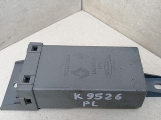 блок управления стеклоподъемниками Renault Laguna 1 поколение B56A/B 1994, 1.8 л., mono, бензин, 5МКПП, хетчбэк 5 дв., передний привод, 7700822926