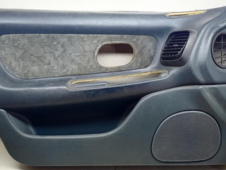 обшивка двери передняя левая Renault Laguna 1 поколение B56A/B 1994, 1.8 л., mono, бензин, 5МКПП, хетчбэк 5 дв., передний привод