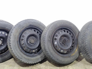 диск штампованный Toyota Corolla 7 поколение (E100) EE101 1996, 1.3 л., 4E-FE, бензин, 5МКПП, хетчбэк 3 дв.