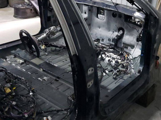Стойка кузовная центральная правая Tesla Model S 1 поколение 2012