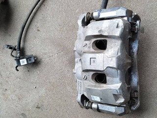 суппорт передний правый Ford Explorer 6 поколение U625 2020, 2.3 л., бензин, АКПП, внедорожник 5 дв., задний привод
