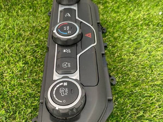 блок управления печки / климат-контроля Jeep Wrangler 4 поколение 2020, АКПП, внедорожник 5 дв., 6SZ05DX9AA