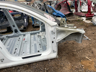четверть передняя правая Tesla Model Y 1 поколение 2022, электро, белый