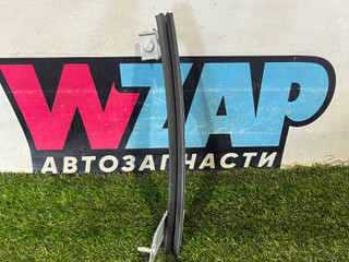 направляющая стекла Ford Mustang 6 поколение S550 [рестайлинг] 2021, 2.3 л., бензин, АКПП, кабриолет, FR3B63263A20AA
