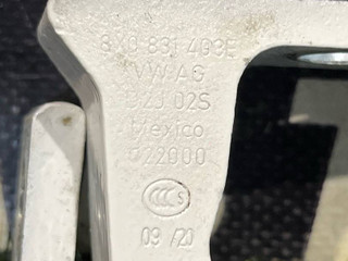 петля двери Volkswagen Tiguan 2 поколение 2020, 2.0 л., бензин, АКПП, внедорожник 5 дв., 8X0831403E