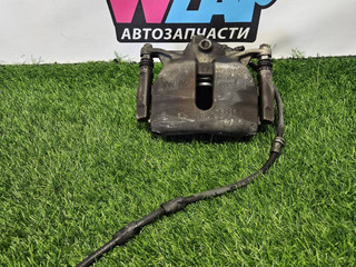 суппорт передний правый Volkswagen Passat B8 2016, 2.0 л., дизель, универсал, передний привод, правый руль