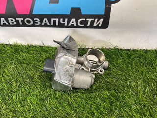 заслонка дроссельная Volkswagen Passat B8 2016, 2.0 л., дизель, универсал, передний привод, правый руль, 04L131501