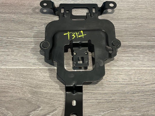 кронштейн (крепление) Ford Explorer 6 поколение U625 2020, 2.3 л., бензин, белый, задний привод, L1MA9D371BF