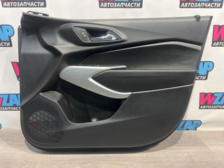 обшивка двери передняя правая Chevrolet Trax 2 поколение 2024, 1.2 л., бензин, АКПП, красный, минивэн, передний привод, 42851046
