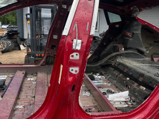 Стойка кузовная центральная левая Tesla Model S 1 поколение [рестайлинг] 2018, электро, седан, полный привод