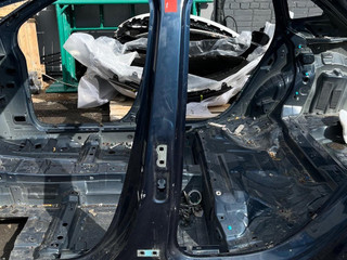 Стойка кузовная центральная левая Mercedes-Benz GLA-Класс H247 2020, 2.0 л., бензин, АКПП, синий, передний привод