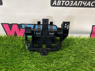 кронштейн блока управления Chevrolet TrailBlazer 3 поколение [рестайлинг] 2023, 1.3 л., бензин, АКПП, полный привод, 42589799