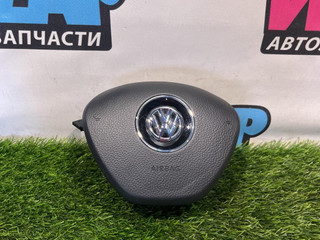 подушка безопасности водителя Volkswagen Jetta 7 поколение 2019, 1.4 л., бензин, АКПП, синий, седан, передний привод, 17A880201F