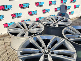 диск литой Volkswagen Passat B8 2016, 2.0 л., дизель, универсал, передний привод, правый руль
