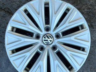 диск литой Volkswagen Jetta 7 поколение (2018 - 2026), 5GM601025AC
