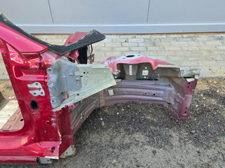 четверть передняя правая Tesla Model 3 1 поколение (2017 - 2026)