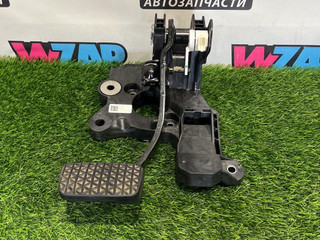 педаль тормоза Buick Encore GX 1 поколение 2020, 1.3 л., АКПП, баклажан, полный привод, 60003920