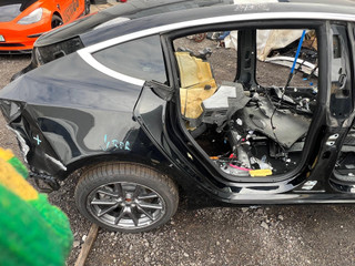 крыло заднее правое Tesla Model 3 1 поколение 2018, черный, седан, полный привод
