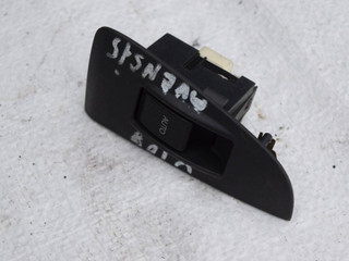 кнопка стеклоподъемника двери Toyota Avensis 2 поколение (T250) 2004, 2.0 л., 1AZ-FSE, бензин, МКПП, черный, универсал