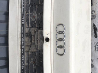 крышка багажника (дверь 3-5) Audi A4 B5 1998, blanchedalmond, седан