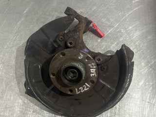 ступица задняя правая Audi A4 B6 2003, 2.5 л., дизель, АКПП, серый, универсал
