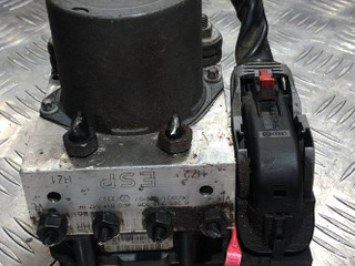 блок ABS Audi A4 B7 2006, 2.0 л., BLB, дизель, 6МКПП, синий, седан, 0265234336, 8E0910517H014, 8E0614517BF06, 8E0614517BF, 0265950474